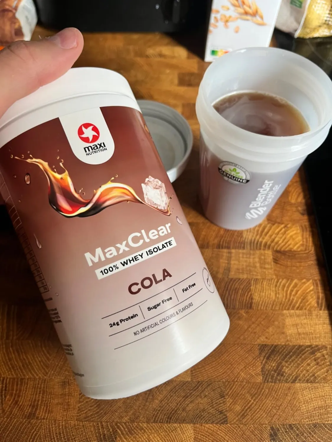 MaxiNutrition MaxClear Clear Whey 420g Cola erfrischend
