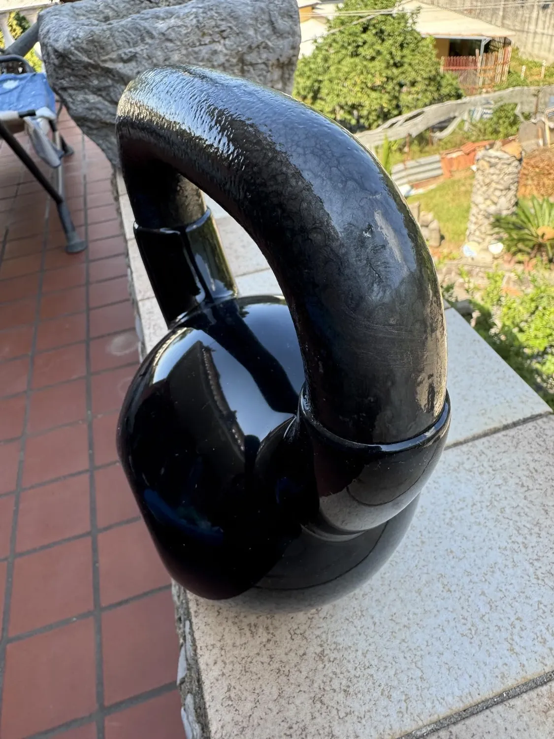 GymBeam Kugelhantel Kettlebell Eisen-Vinyl für Heimtraining