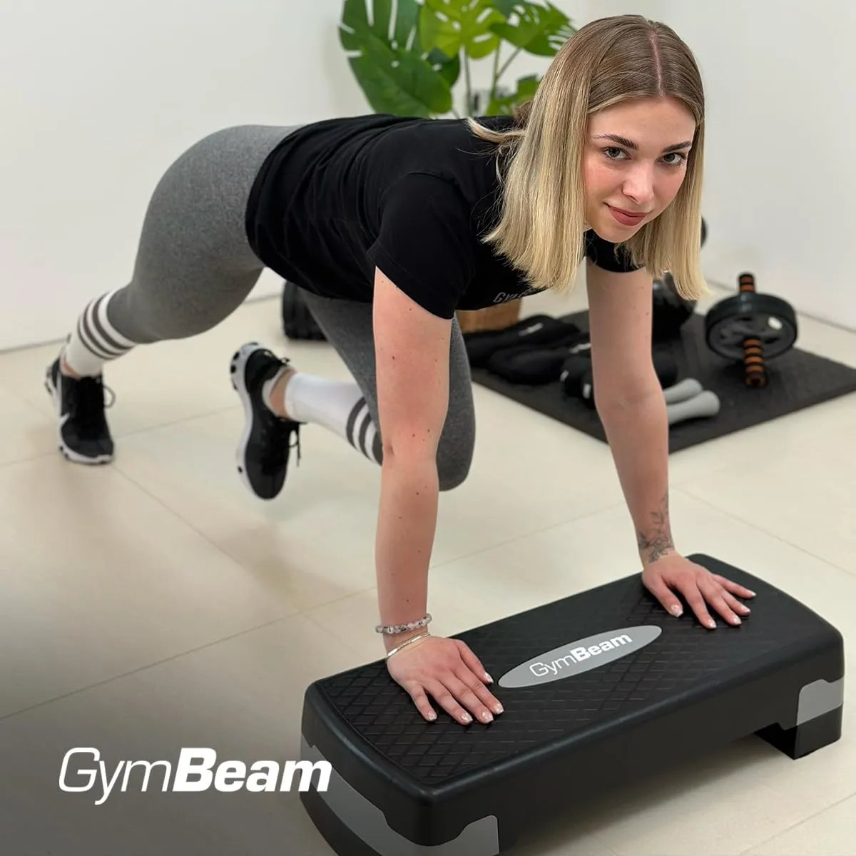 GymBeam Fitness Stepper höhenverstellbar 250 kg