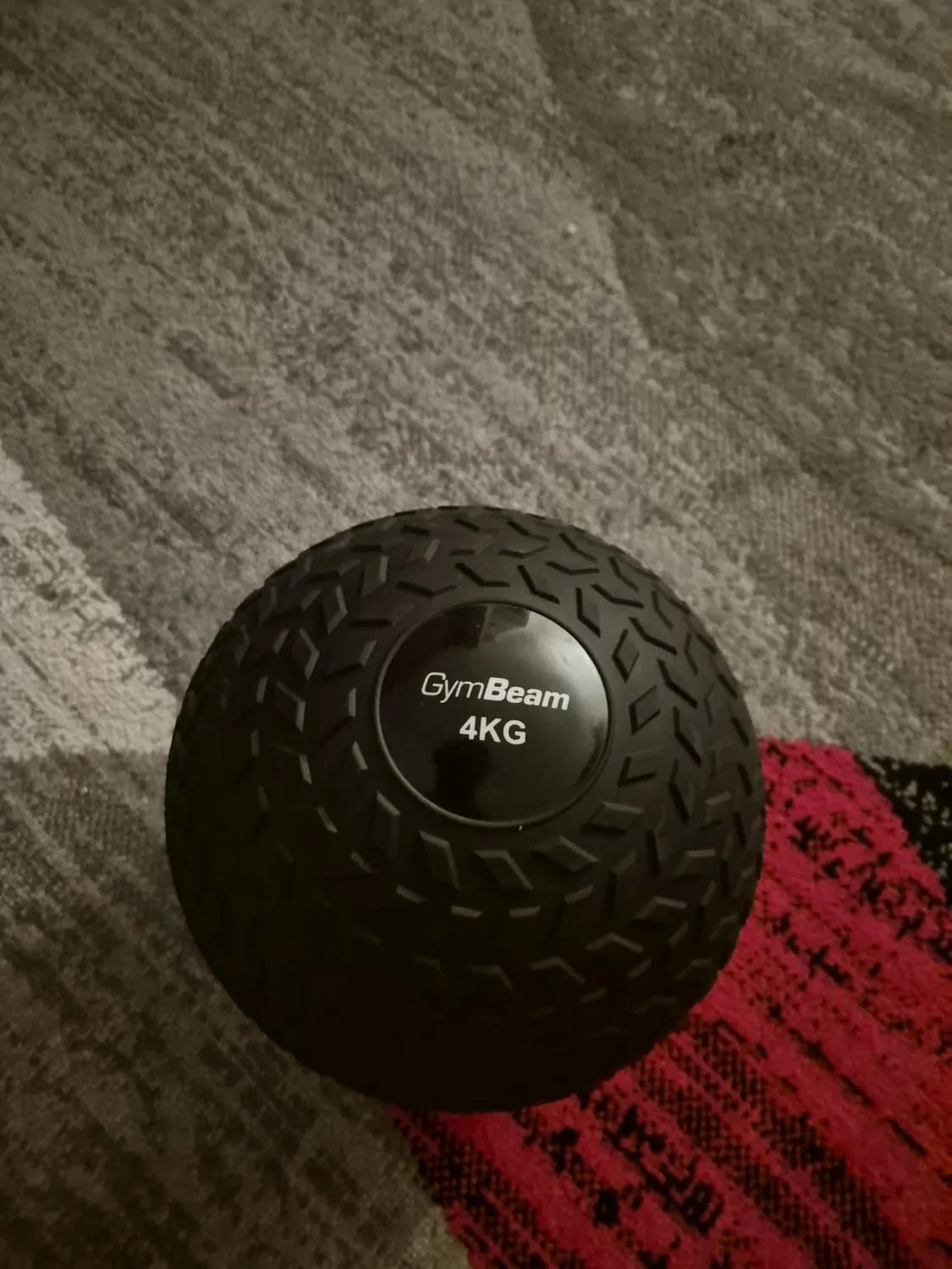 GymBeam Slam Ball Medizinball 6kg griffig PVC