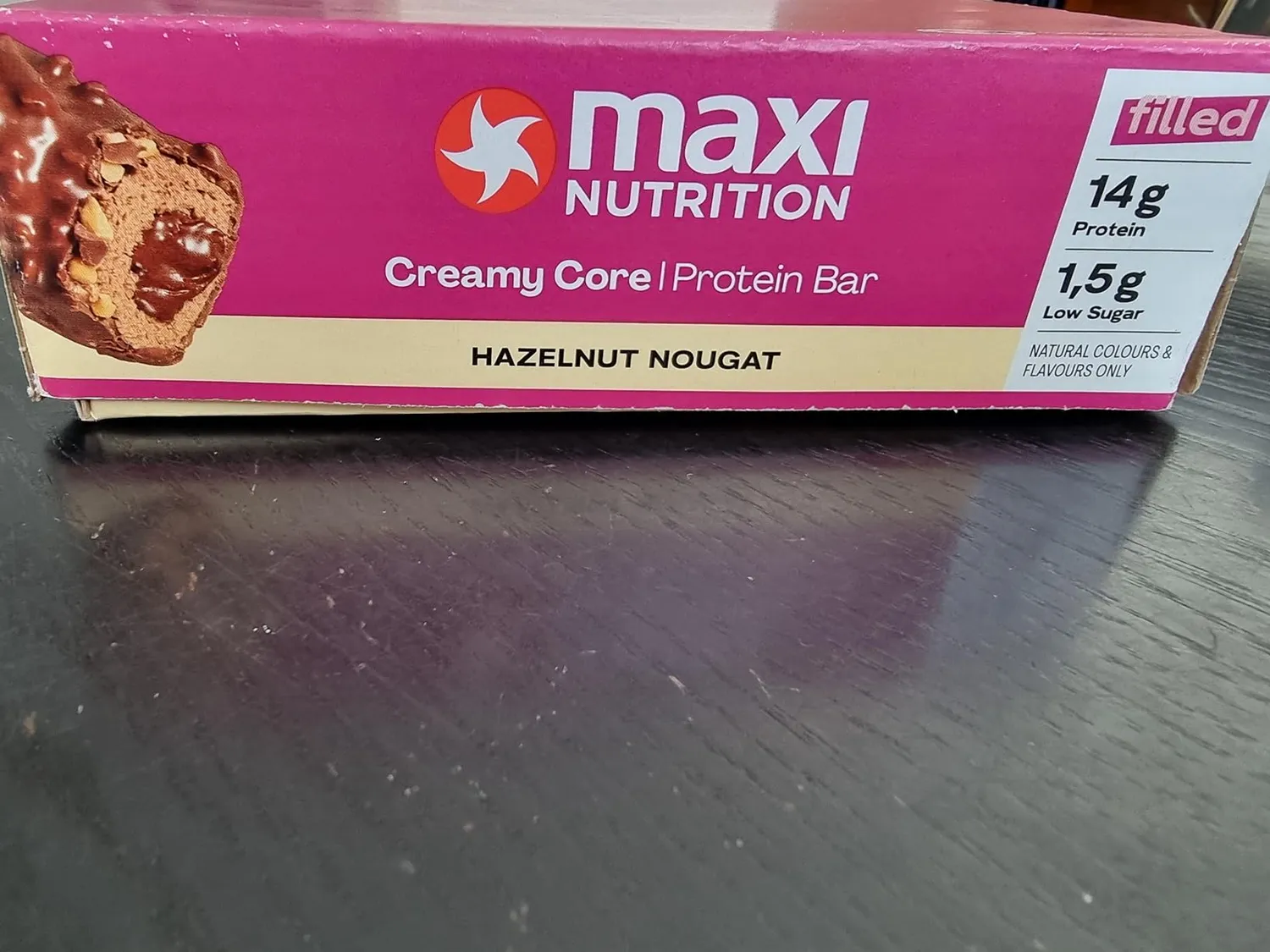 MaxiNutrition Creamy Core Bar Strawberry Yoghurt Eiweißriegel 12x45g