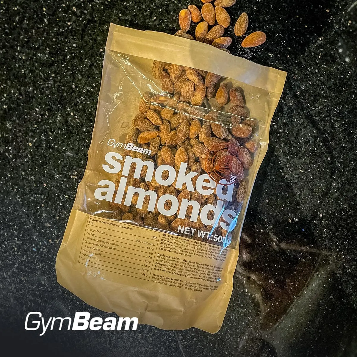 GymBeam Geröstete Mandeln Rauchmandeln 500g Snack