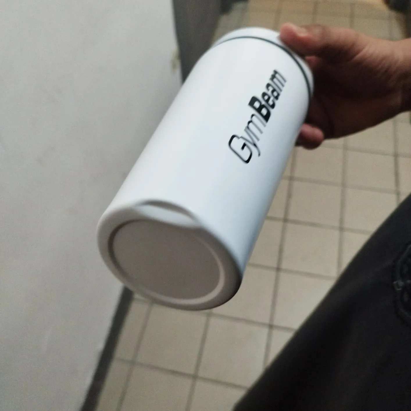 GymBeam Edelstahl Protein Shaker 750ml Weiß auslaufsicher