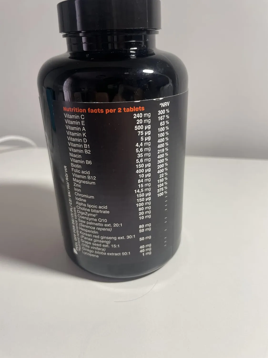 GymBeam Men's Essentials Multivitamin 120 Tabs Männer