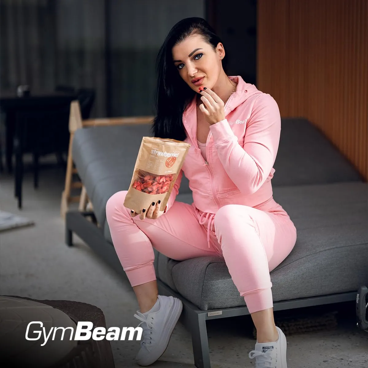 GymBeam Gefriergetrocknete Erdbeeren 100g zuckerfrei