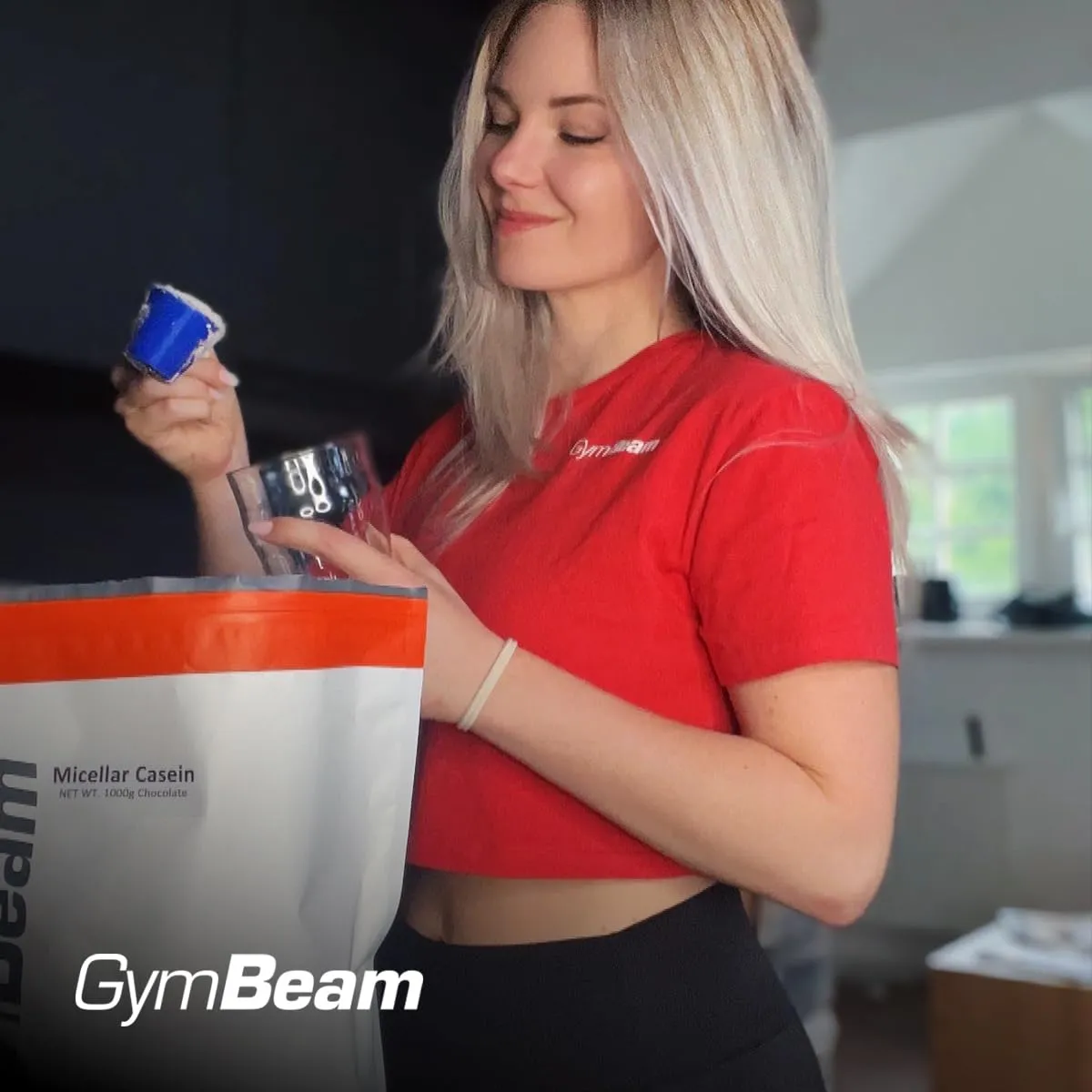 GymBeam Mizellares Kasein Proteinpulver 1000 g Erdbeere