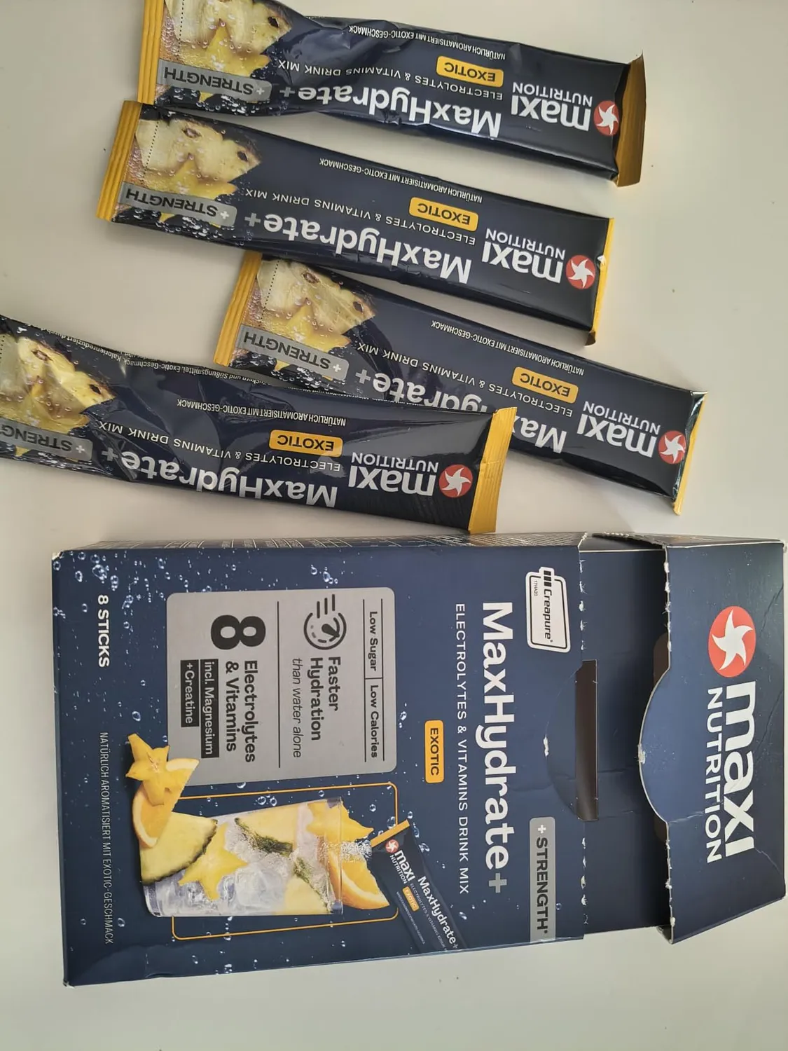 MaxiNutrition MaxHydrate+ Strength Elektrolytpulver Exotic 8 Sticks Kreatin