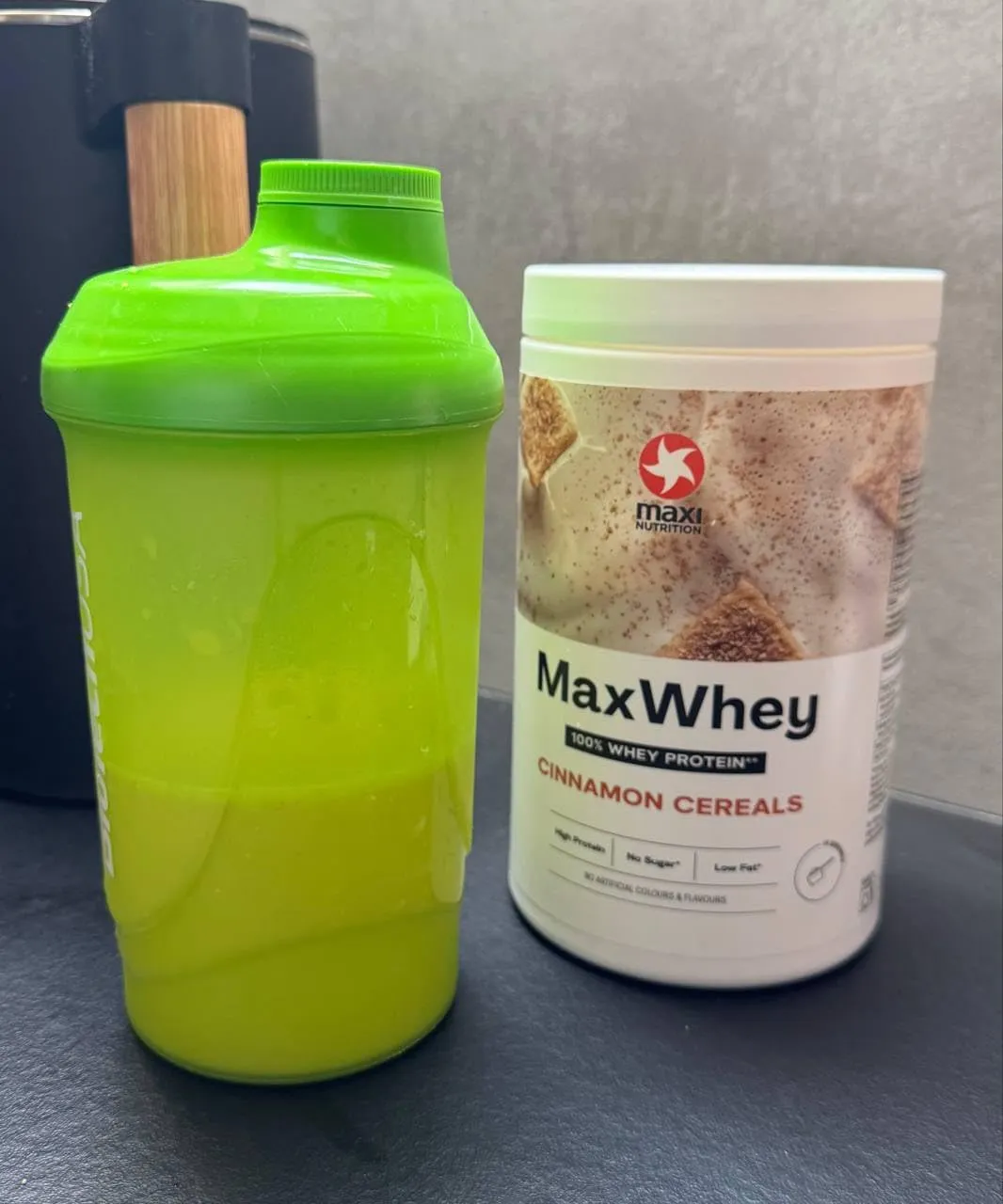 MaxiNutrition MaxWhey Cinnamon Cereal Proteinpulver 420 g Zimt