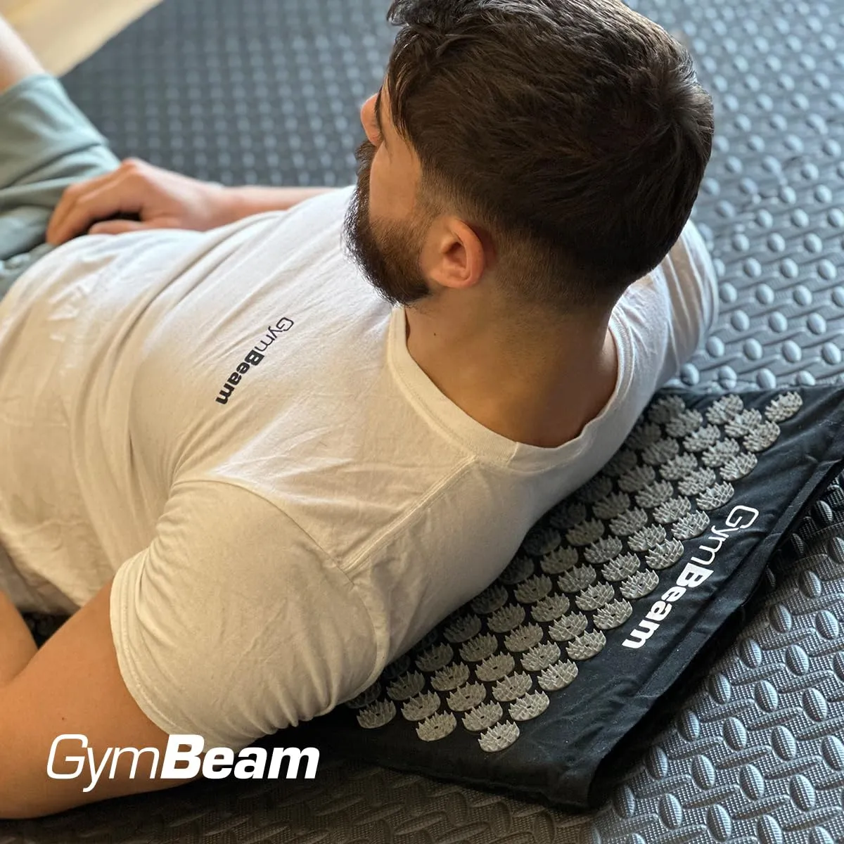 GymBeam Akupressurmatte Black mit 230 Platten und Tasche