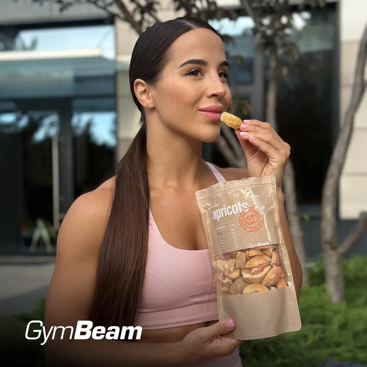 GymBeam Aprikosen gefriergetrocknet 100 g ohne Zusätze