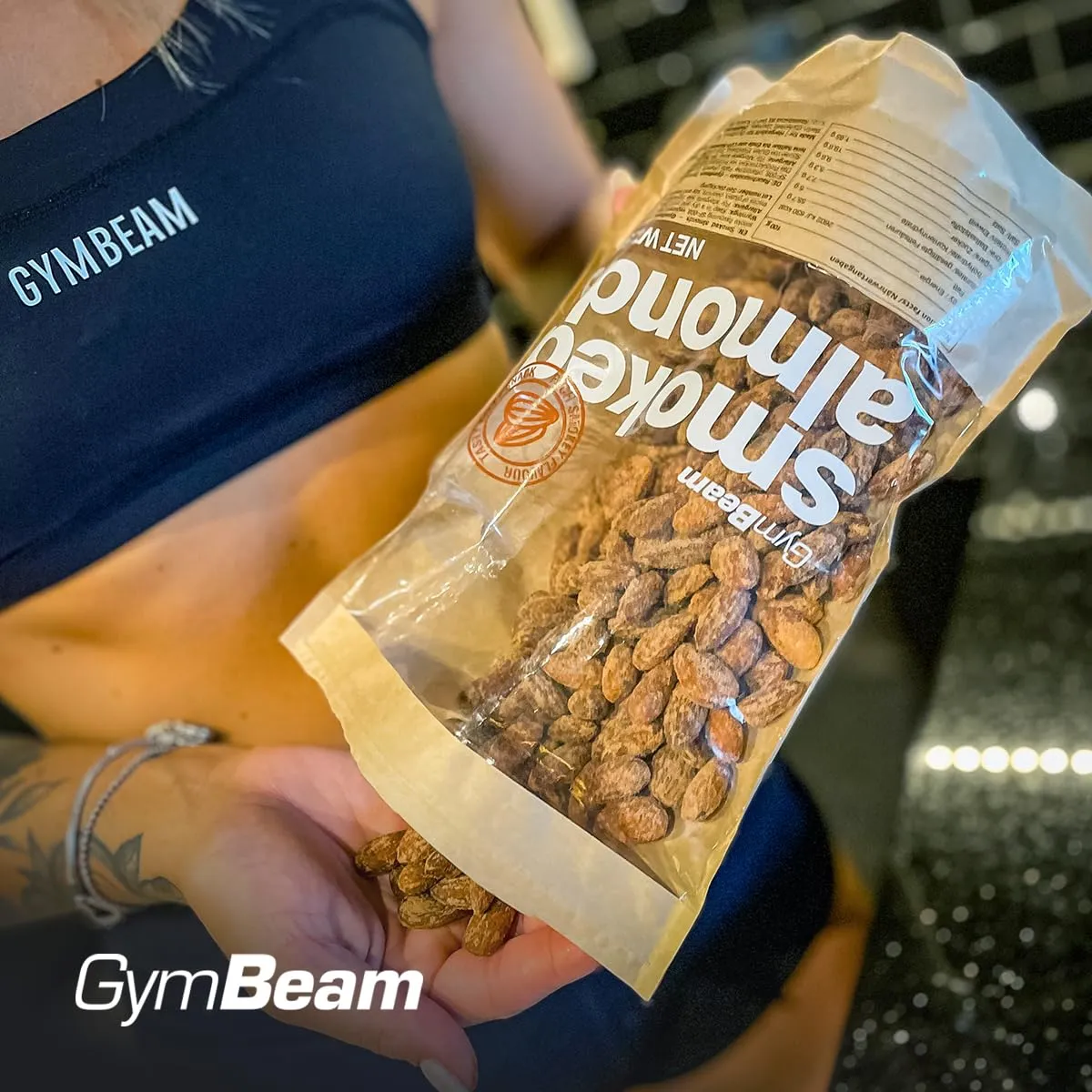 GymBeam Geröstete Mandeln Rauchmandeln 500g Snack